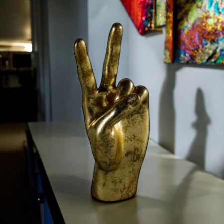 Hand Gesture Gold - Peace