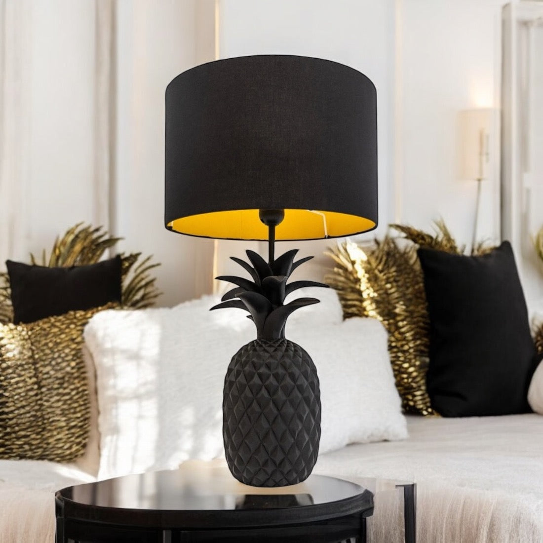 Pineapple Table Lamp - Matt Black