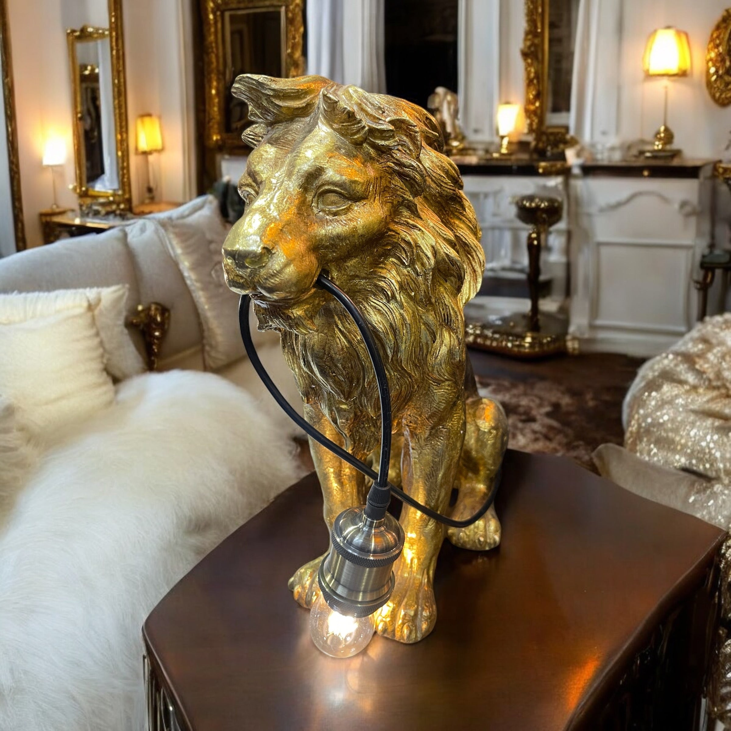 Sitting Lion Table lampshade - Gold